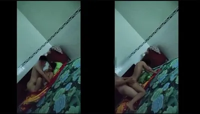 Cô bạn gái sinh viên năm nhất cao đẳng y